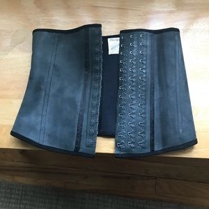 NWT Slim Girl Shape wear waist trainer.
